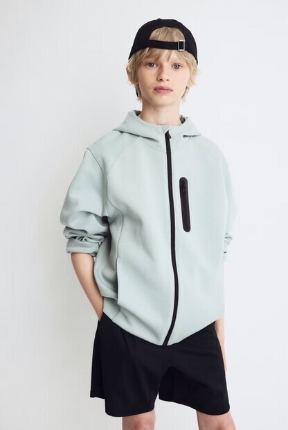 H&M Move