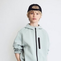 H&M Move