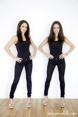 TVILLINGAR TVILLINGAR