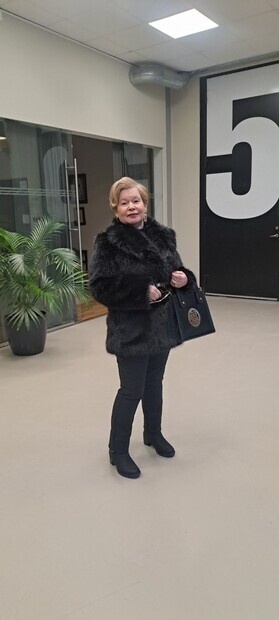 Vi stod i en hiss och gapskrattade