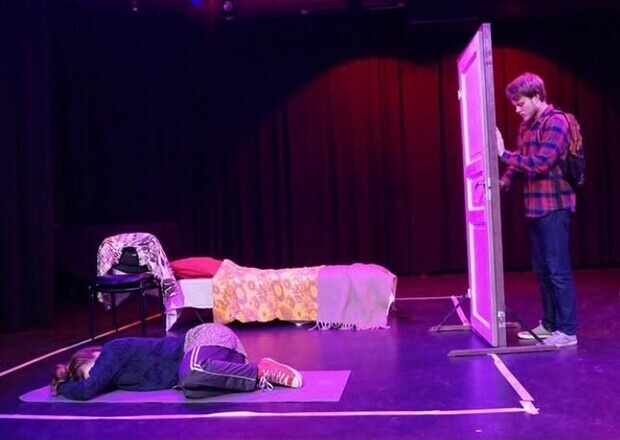 På gränsen- Teaterföreställning På gränsen- Teaterföreställning