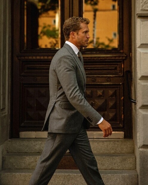 Suits Suits