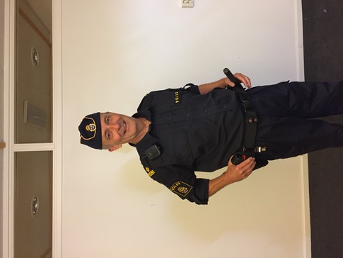 Polis