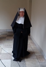 Nonne fra år 1896 for reklame for Klasselotteriet Nonne fra år 1896 for reklame for Klasselotteriet