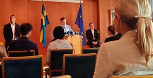 Journalist, Hamilton Säsong 2 Journalist, Hamilton Säsong 2