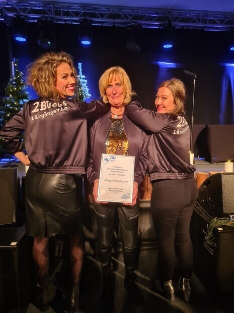 Humorgruppen Två bugg och ett årgångsvin