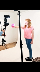 Reklamfilm Aurora glitterfärg Reklamfilm Aurora glitterfärg