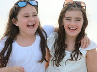 Clara & Izabel Clara & Izabel