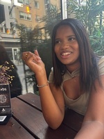 Leah-Li Leah-Li