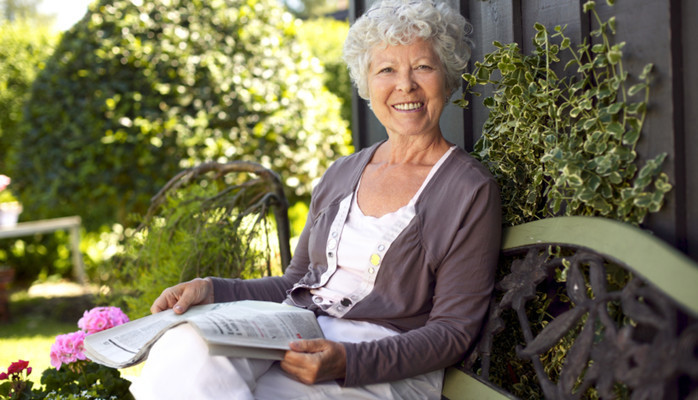 Dame 60+ som kan spille bestemor i en koselig reklamefilm om bakeglede 