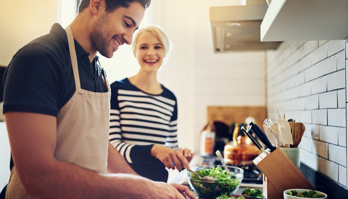 * Den personen som står ved grillen hele sommeren og er en «mestergriller»
