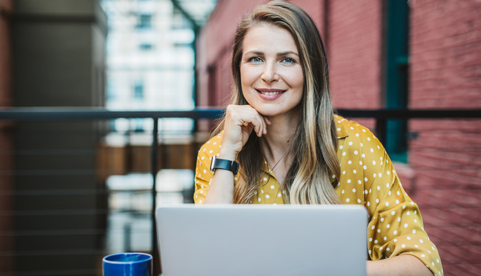 2 mn och 2 kvinnor 30-50 r skes till reklamfoto