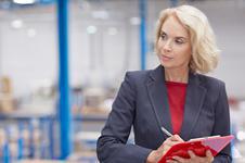 Bettar du på odds eller trav varje månad?