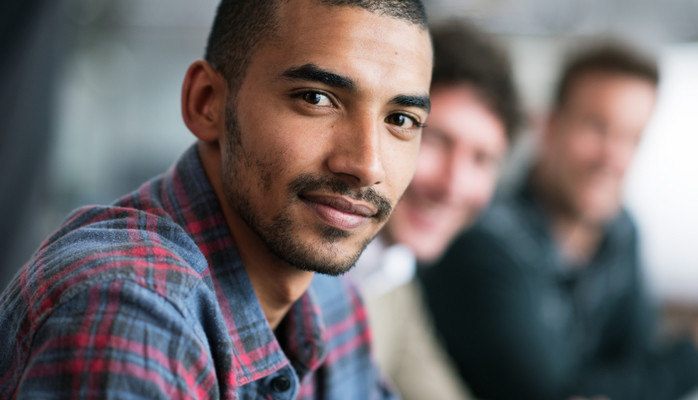 Mann med innvandrerbakgrunn