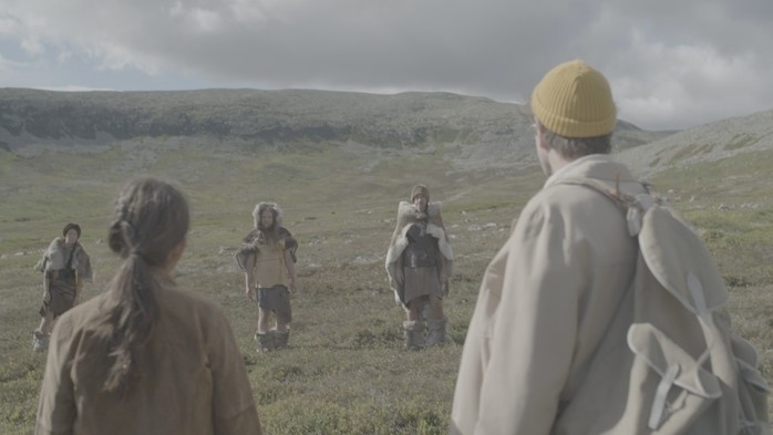 Baluba sker statister till Ur-serien arkeologens dotter p land!