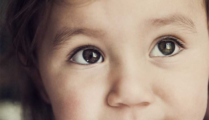 Bebisar och barn i åldern 5 mån upp till 2 år till fotografering för Babybjörn! Bebisar och barn i åldern 5 mån upp till 2 år till fotografering för Babybjörn!