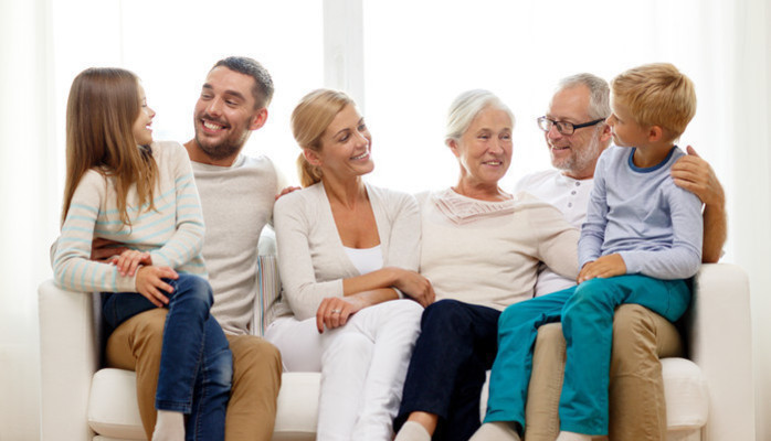 Nordisk kvinna med storlek L-xl skes till fotouppdrag fr fackfrbund.