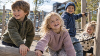 Barn 4–7 år til fotoopptak på Fornebu
