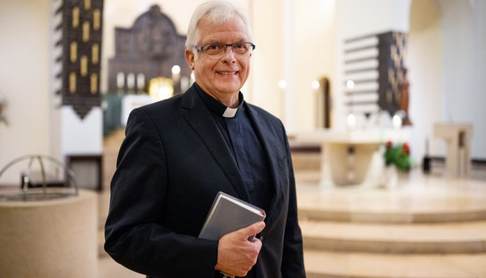 BEGRAVELSE statist - vi ser etter flere statister i alder 20-80 r til en humoristisk reklamefilm