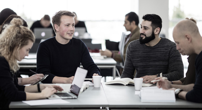 Betalt: Modeller 20-50 r til fotoshoot p Aarhus Universitet
