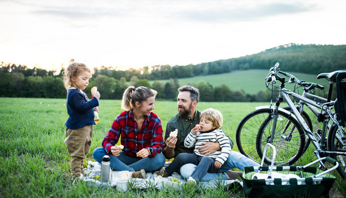 Casting: Søker familiemedlemmer til roller i photoshoot for ny treningssykkel