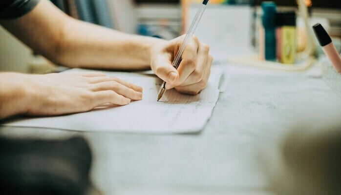 Studybuddy i juridik sökes! 