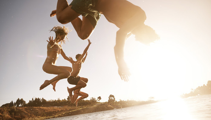 flx sker trningspersoner till 27 (eventuellt) 28 april, reklamfilm stockholm