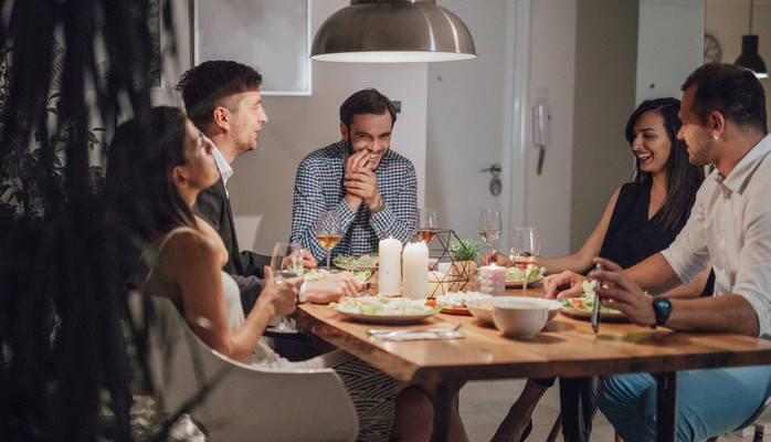 Hotell 1999 - Vi søker fem statister til en ny satsning for Nrk!