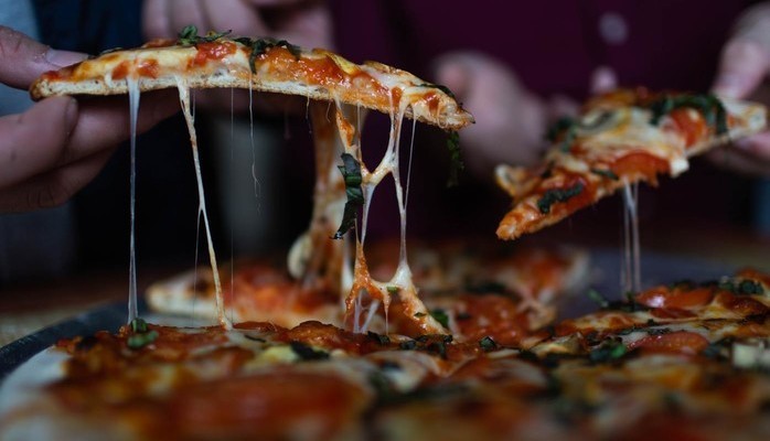 Kjrestepar som spiser pizza sammen, 18-30 r, nskes til reklamefilm