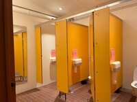 Klassiskt toalettbås sökes för inspelning i april