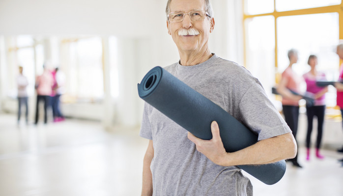 Mann 1: 40-60,  jovial snill fyr med glimt i yet.