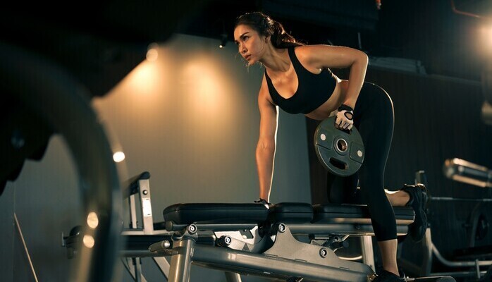 Modell skes fr fotografering gym