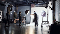 Manlig modell för studiofotografering - halvdag!
