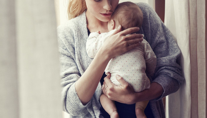 Nyfdda bebisar skes till fotografering fr Babybjrn!