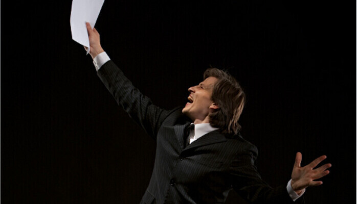 Opera - Mann 35-50 r, som ikke er redd for  synge