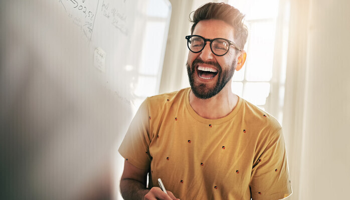 Manlig skådespelare 35-55 år sökes till reklamfilm för pensionsbolag (arvode 20 000 SEK)