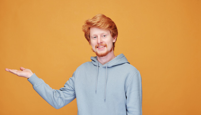 Sker skuespillere + kjkken til reklamefilm for Naturli  -  Mann ca 20-27 r