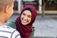  HASTER!  Skuespillere med hijab eller chador skes til rolle i kampanjefilm for politisk parti