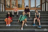 Casting call avgangsfilm-Den Norske Filmskolen -To jenter 13-20 r skes til innsilling i Nordfjord