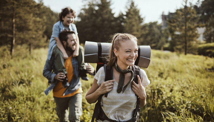 Familie med to voksne og to barn (7-12 r)skes til spennende innholdsproduksjon for klesmerke