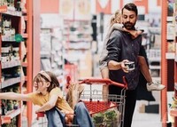 Mann dagligvare - Vi sker en mann (4055 r) iOslo-omrdettil reklameinnspillingmandag 29. sept