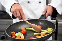 Vi søker en  fransk og en svensk kokk til en film for SfN i Nord-Norge