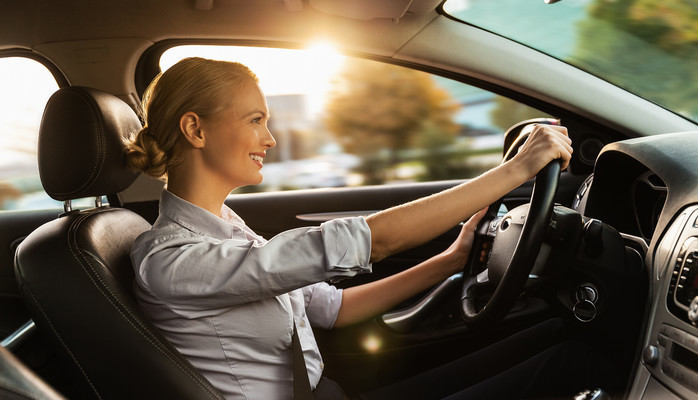 Vi sker en taxisjfr (med bil) til et reklamefilmopptak