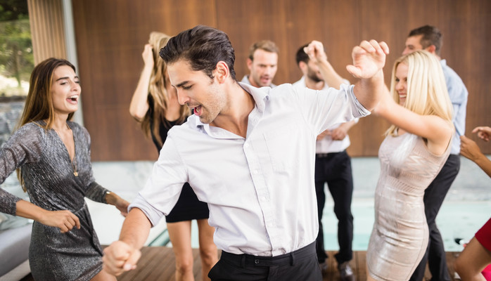 Solsidan sker statister till att agera finare gster 