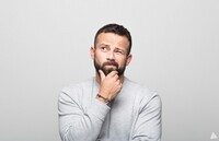  Sker mann 4050 r som statist til reklamefilm for nytt boligprosjekt i Brum