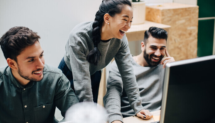 1999 - 4 forskjellige personligheter 20-30 r med ulike nasjonaliteter skes til artig filmopptak