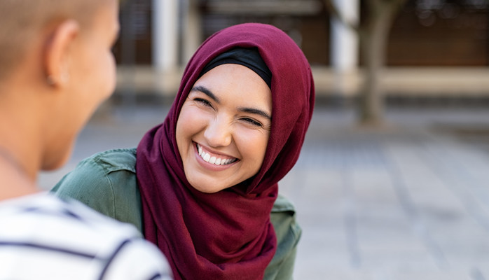 Stand-in kvinne -  Kvinne, ca. 40 r som bruker hijab skes som stand-in i spillefilm