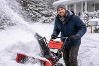 Glad type med snø i gårdsplassen søkes til reklameopptak!
