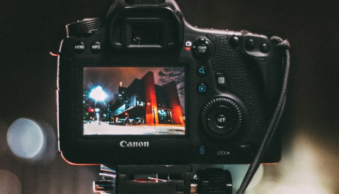 Statister i ldrarna 25-50 r skes fr inspelning/fotografering centrala Stockholm