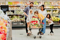 Kunder i livsmedelsbutik